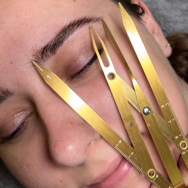 Golden Ratio Eyebrow Caliper Tool