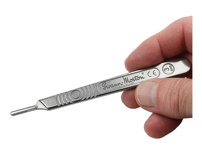 Dermaplaning Deluxe Handle – Swann-Morton #3