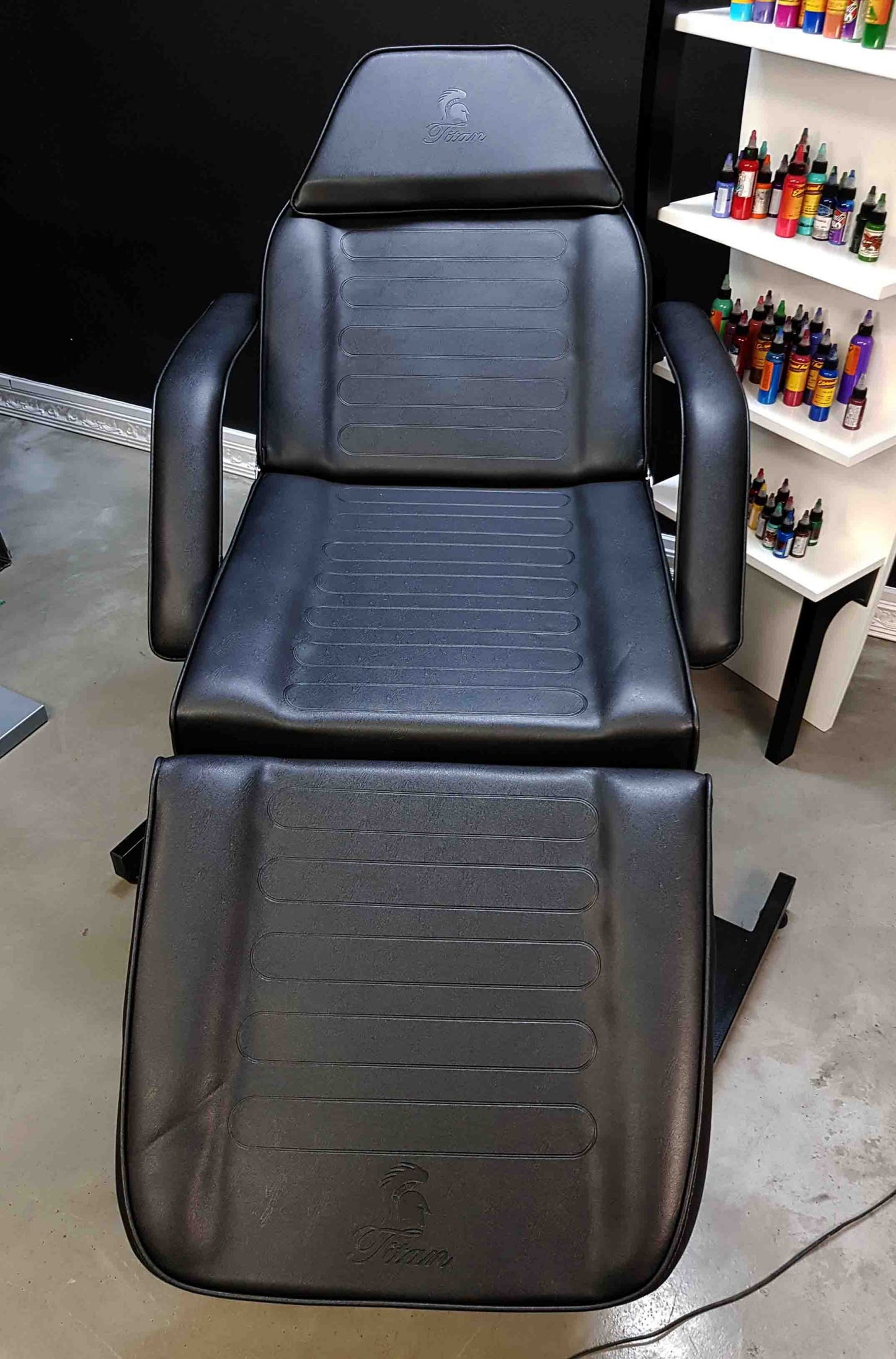 Titan Atlas Hydraulic Client Bed
